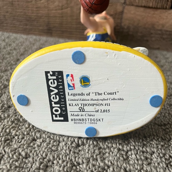 KLAY THOMPSON Golden State Warriors FoCo LEGENDS OF THE COURT 96/2015 BOBBLEHEAD - Picture 3 of 9